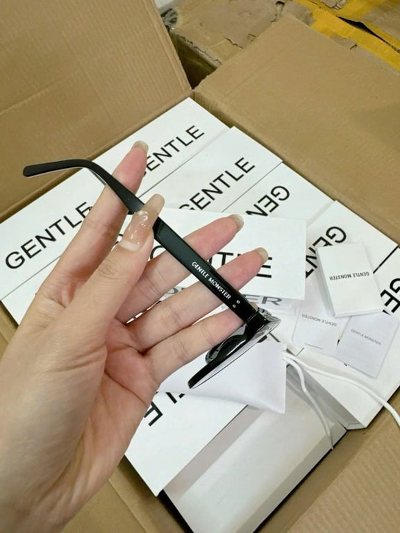 KÍNH GENTLE MONSTER HER 13