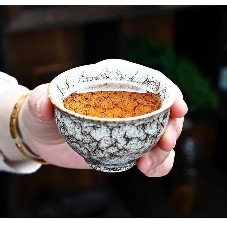 Bộ ấm chén ngũ hành phong thuỷ kèm hộp gỗ .