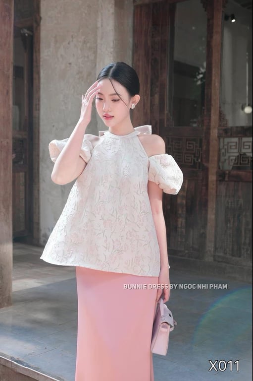 X011- set yếm gấm cổ nơ CHOUCHOU