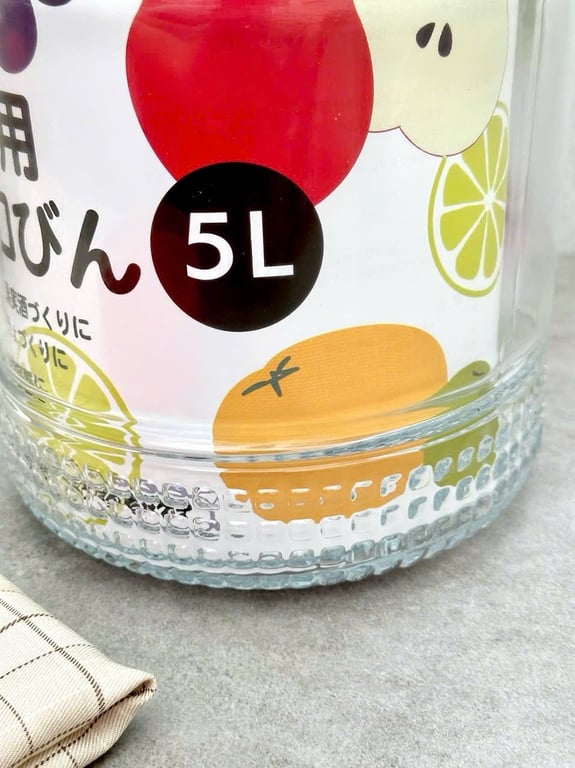 Thuỷ tinh Nhật 2L và 5L