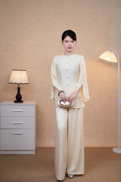 Pháp phục Vân Du kem (có bigsize)