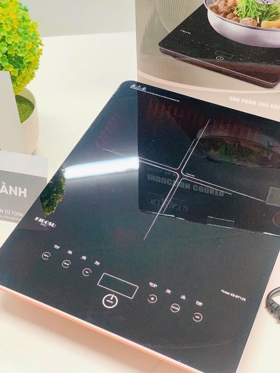 Bếp Từ Đơn Dùng Điện 2200W KIDOSU 🥘🥘 tặng kèm nồi lẩu 28cm