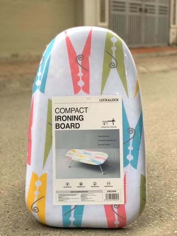 Cầu là quần áo dạng thấp lock&lock Etm524