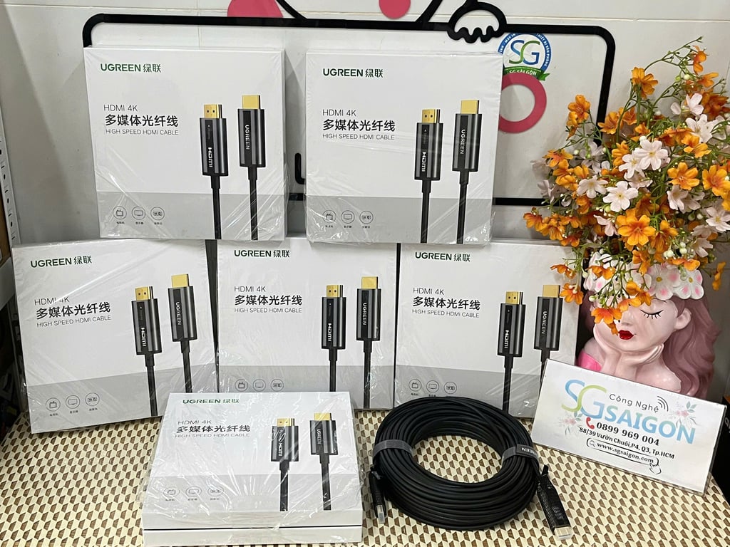 Cáp HDMI 2.0 sợi quang hợp kim kẽm 30m hỗ trợ 4K/60Hz chính hãng Ugreen 50217
