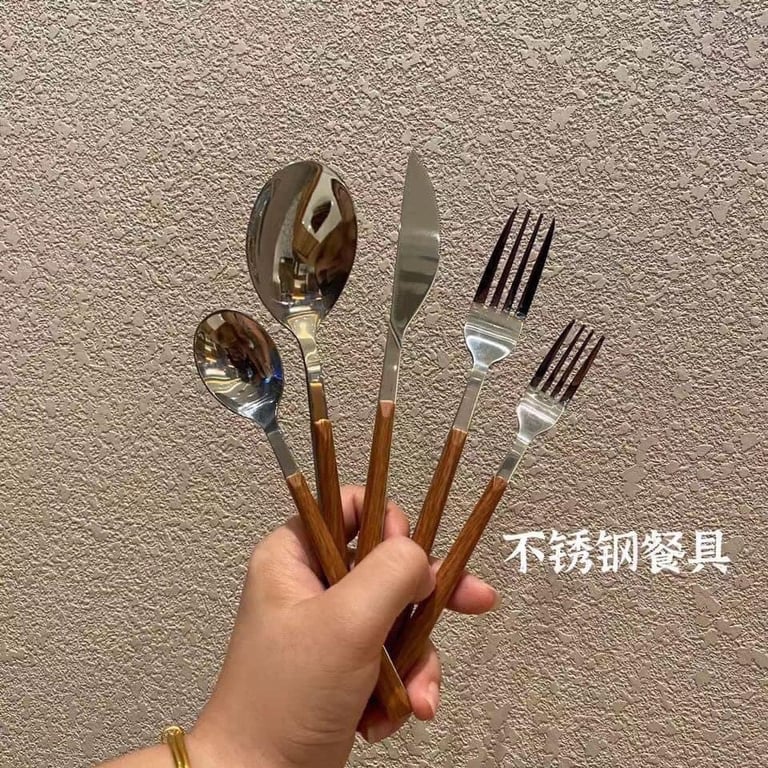 SET 5 chiếc 1 dao + 2 dĩa + 2 thìa đủ sz