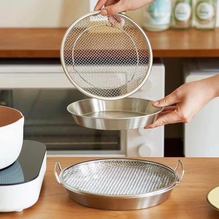 KHAY INOX KÈM VỈ LƯỚI CHẤT LIỆU INOX 304  size 22cm