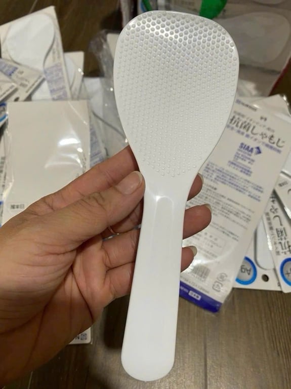 KBN114 - Muôi xới cơm NAKAYA