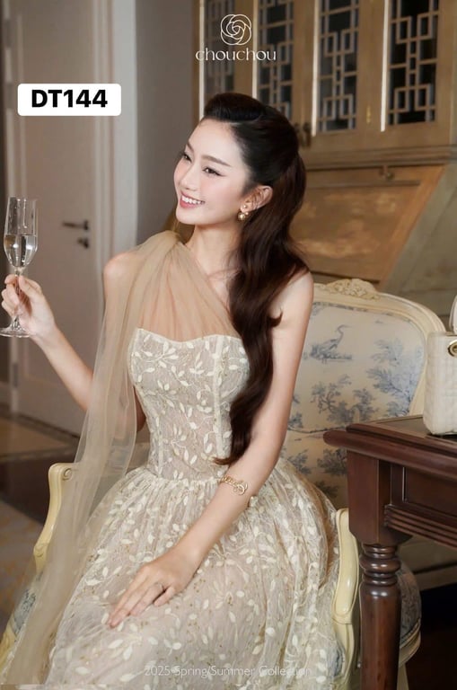 Váy ngắn 2 dây Chou