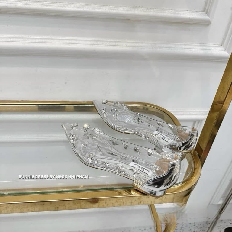 Giày bệt đá