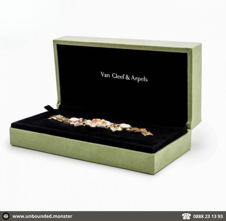 Hộp trang sức Van Cleef loại 1