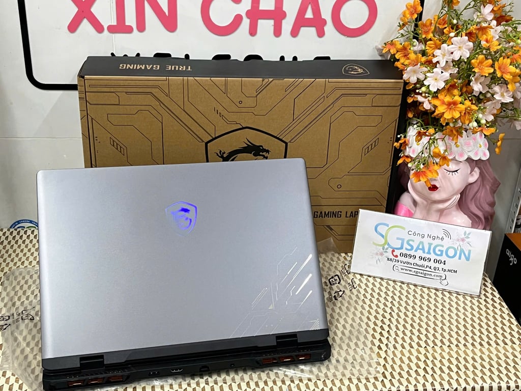Laptop MSI Crosshair 16 HX AI D2XWFKG-036VN (Intel Core Ultra 7 255HX | RTX 5060 | 16 inch QHD+ 240Hz | 16GB | 1TB | Win 11 | Xám)BH 2 NĂM