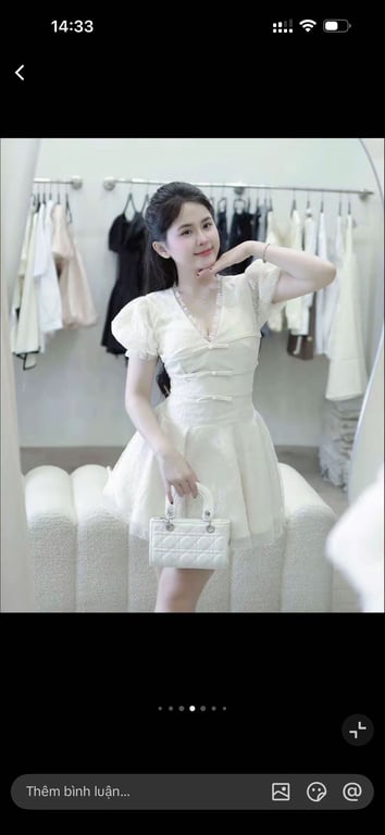 Váy ren kem cổ V tay bồng - sz S