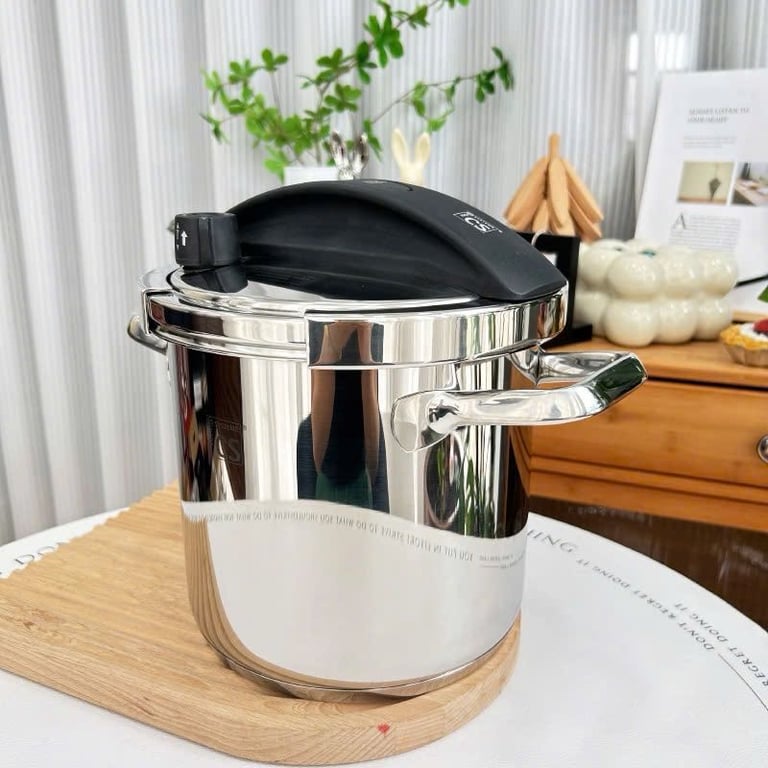 Nồi áp suất 20cm 5.5L CS CS54