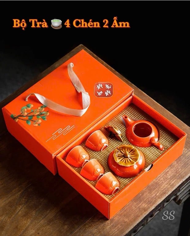 BỘ ẤM TRÀ GỐM SỨ HÌNH QUẢ HỒNG