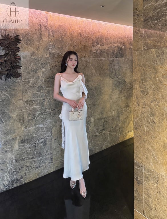 Váy lụa hoa