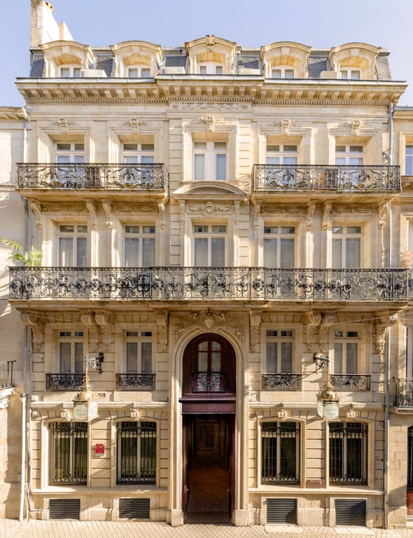 Façade du Grand Hôtel Français à Bordeaux