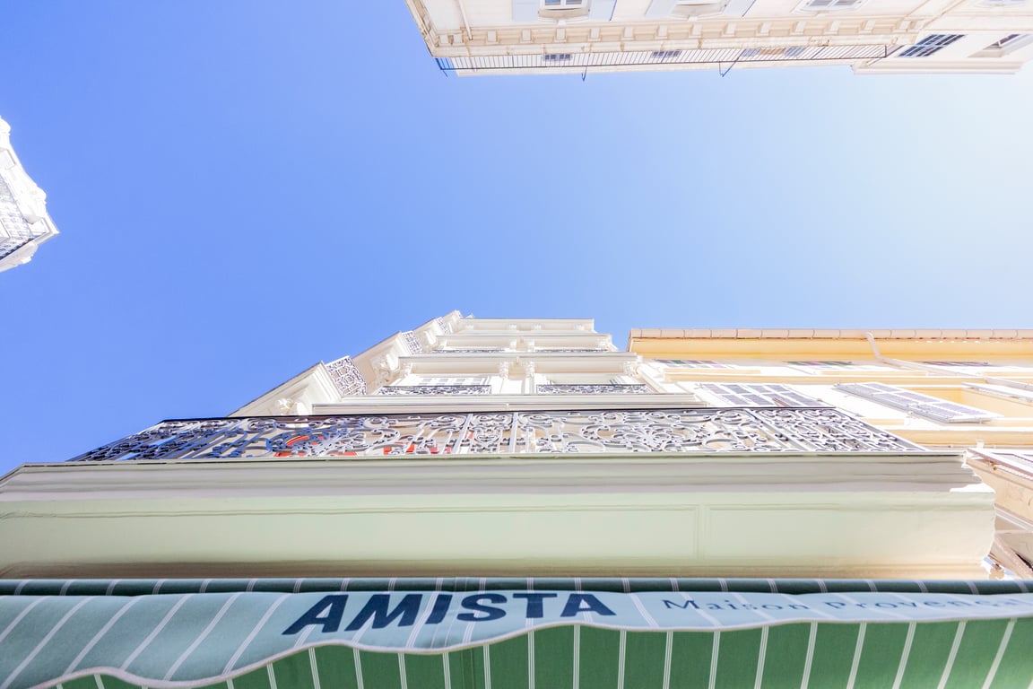 Amista, Marseille: façade and sign of Maison Amista