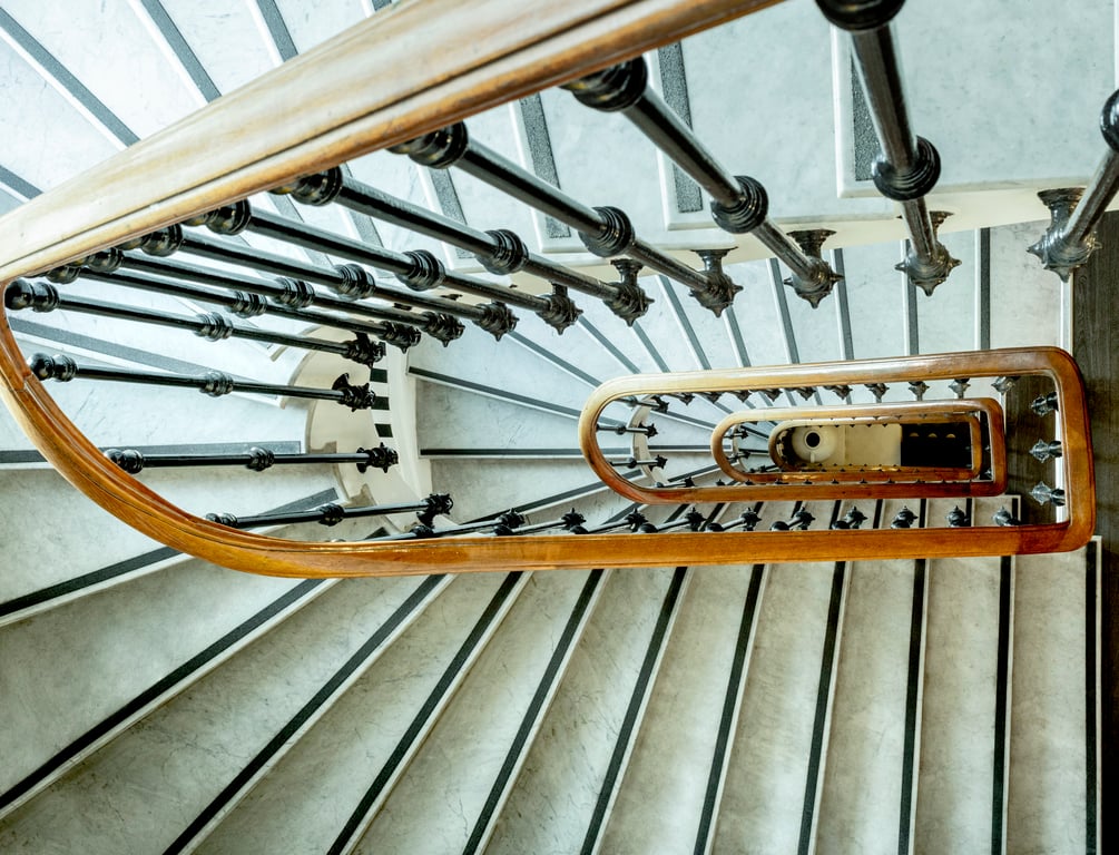 Aria, Nice: spiral staircase seen from above