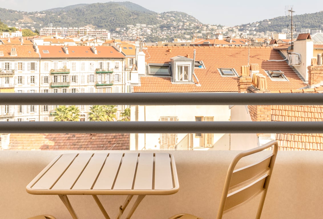 Vendôme, Nice: terrace overlooking the rooftops of Nice