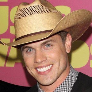 Dustin Lynch