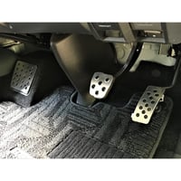 トヨタH200系ハイエースワイドボディ211K,216K,221K,226K,AT専用設計アルミペダル3点セット（ワゴン・コミューターの定員10人、14人の車両には対応しておりません） - 3