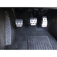 ヤリス 6MT MXPA10 専用 アルミペダル 4点セット ヒール＆トゥ対応 滑り止めバーリング加工 穴あけ不要 日本製 ダックスガーデン ブレーキ アクセル クラッチ フットレスト Made in Japan - 2