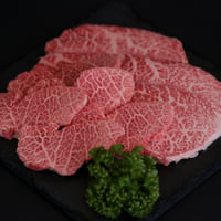 みんなでワイワイ特選黒毛和牛　焼肉用900ｇ（約5～7人前）自家製タレのオマケつき - 3