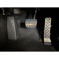 ダックスガーデン マツダ CX-80 8AT専用 アルミペダル 3点セット 穴あけ不要 日本製 A5052 XD 3DA-KL3P XDハイブリッド 3CA-KL3R3P PHEV 5LA-KL5S3P対応 - 2