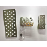 新型アルファード、ヴェルファイア30系専用設計のアルミペダル３点セット 良い走りは足元から【加工不要】【ダックスガーデン直営店】 - 4