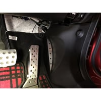 世界初！CX-5 KF,CX-8 KG用右足フットレスト付きトリムカバー - 4