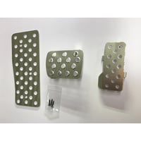 新型アルファード、ヴェルファイア30系専用設計のアルミペダル３点セット 良い走りは足元から【加工不要】【ダックスガーデン直営店】 - 5