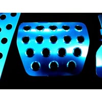 ジューク(F15)専用設計のアルマイト仕上げアルミペダルセット ブルー - 2