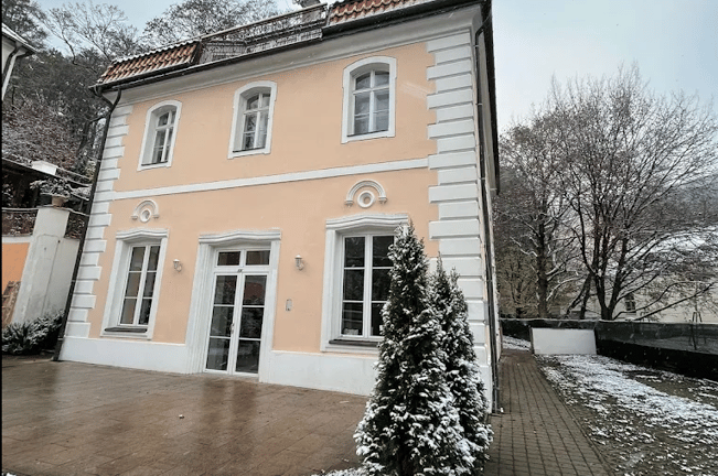 Amavida International Montessori School — international school in Vienna, Austria