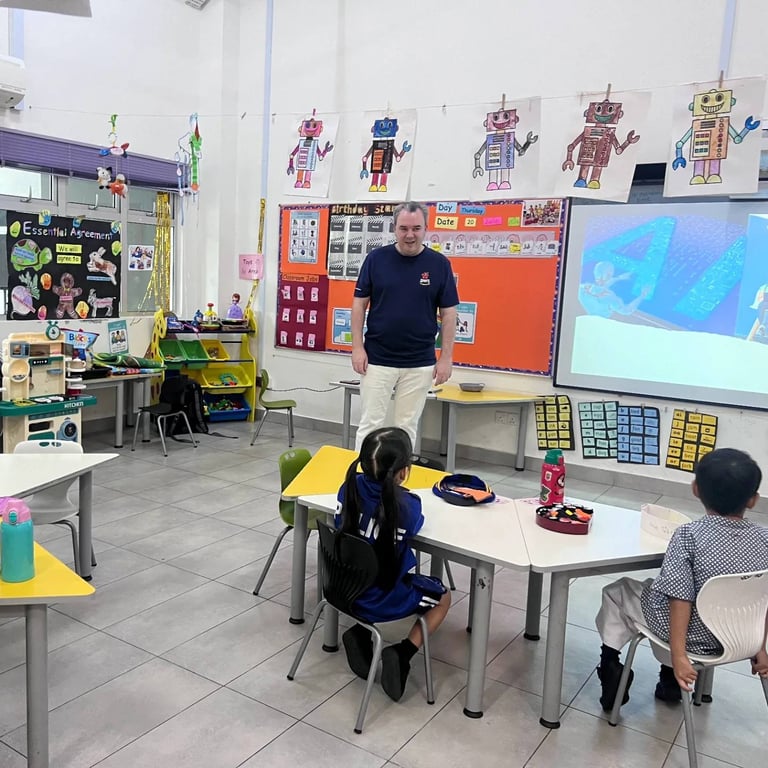 Parents joined the classroom to share about the individual occupations during their Eco Ambition Sessions.