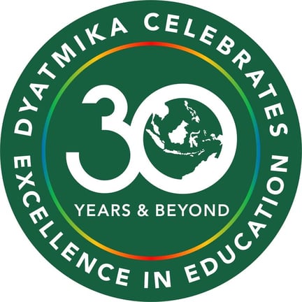 Dyatmika School logo