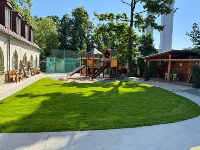 Central Point International School — international school in Prague