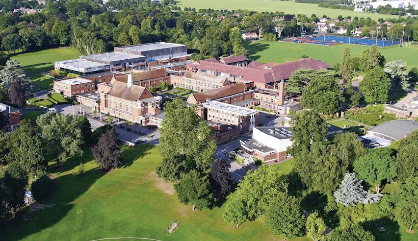 Whitgift School — international school in London, United Kingdom