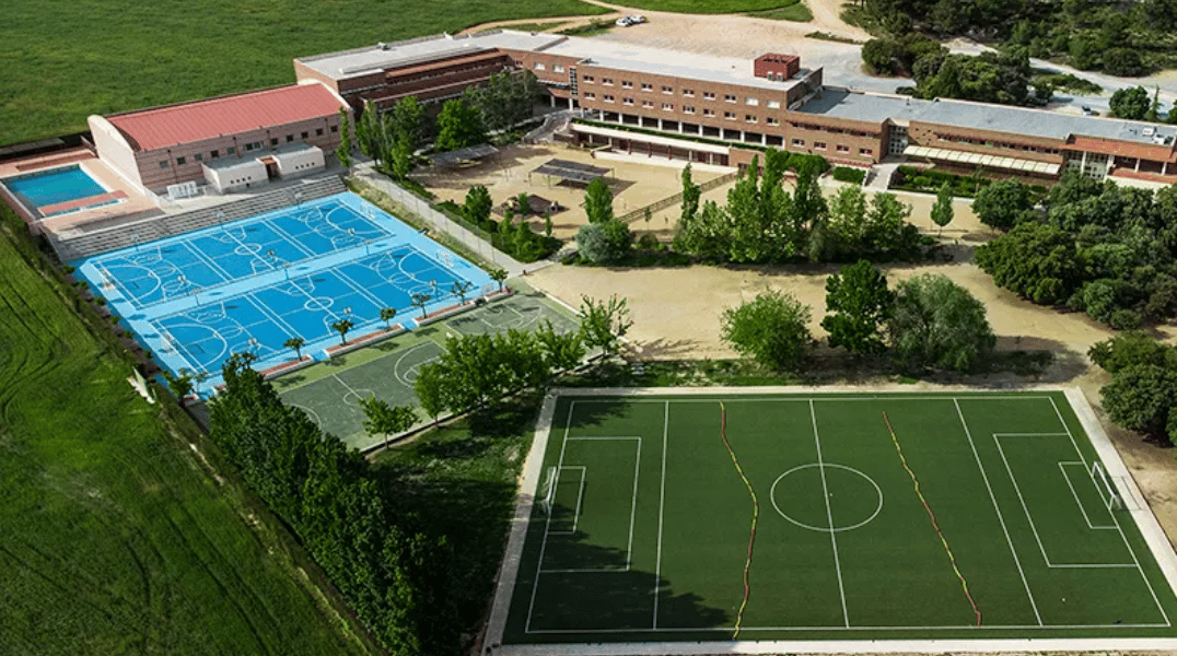 Agora Granada College International School — international school in Granada, Spain