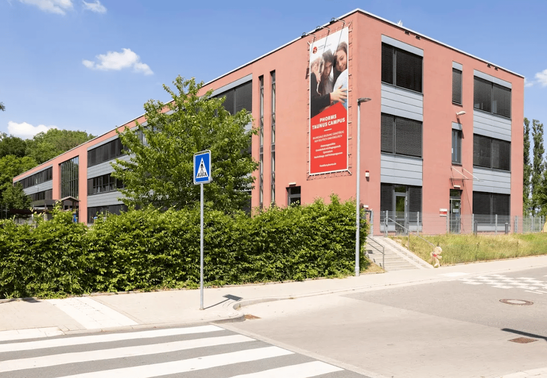 Phorms Bilingual School Frankfurt - Taunus Campus — international school in Frankfurt, Germany