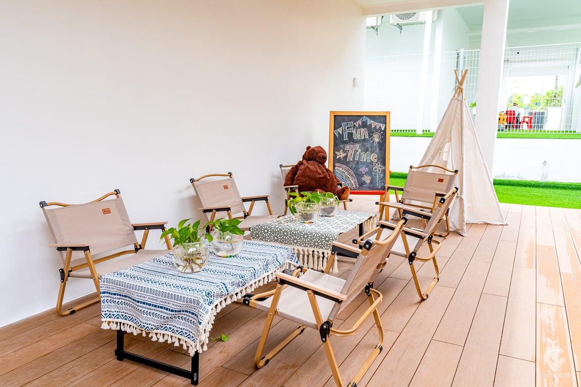 Chill-out corner for creative minds.