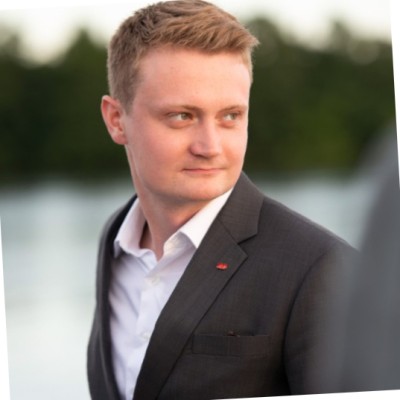 Lukas Schmiele 