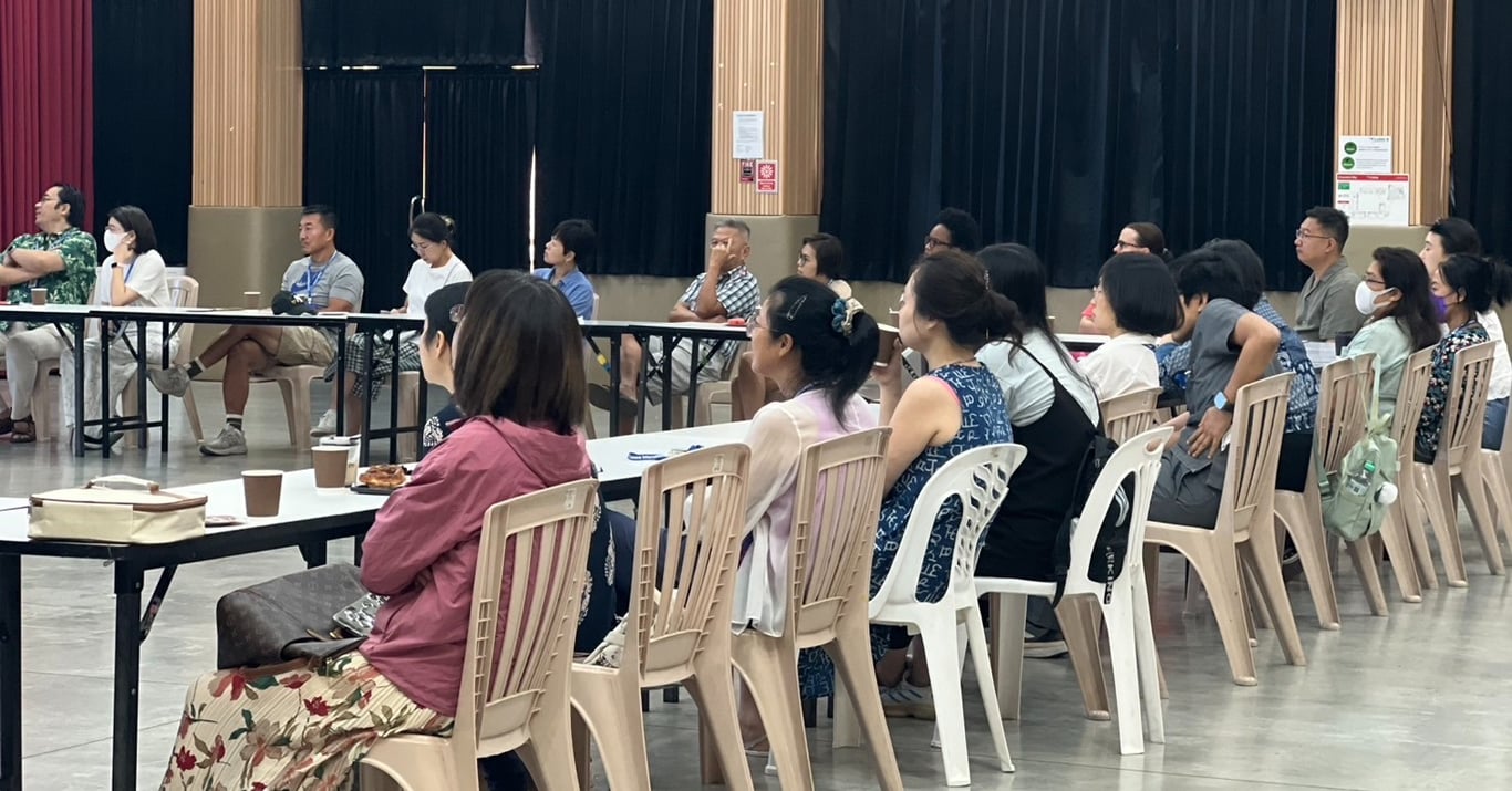 Parents attending a workshop on student well-being and academic support at LANNA.