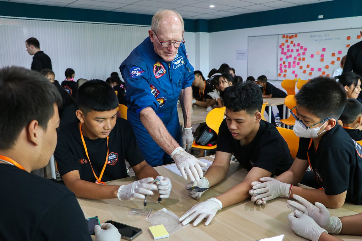 Students meet with scientists and astronauts to learn STEM skills as part of the Cubesat Challenge.
