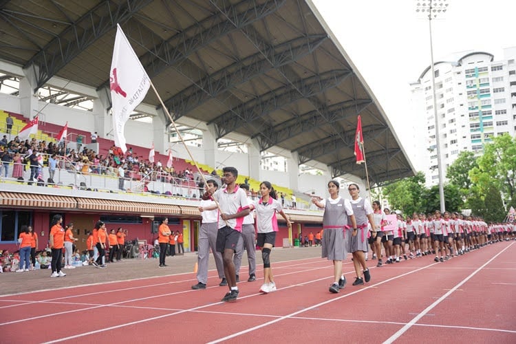  Students march on Sports Day!