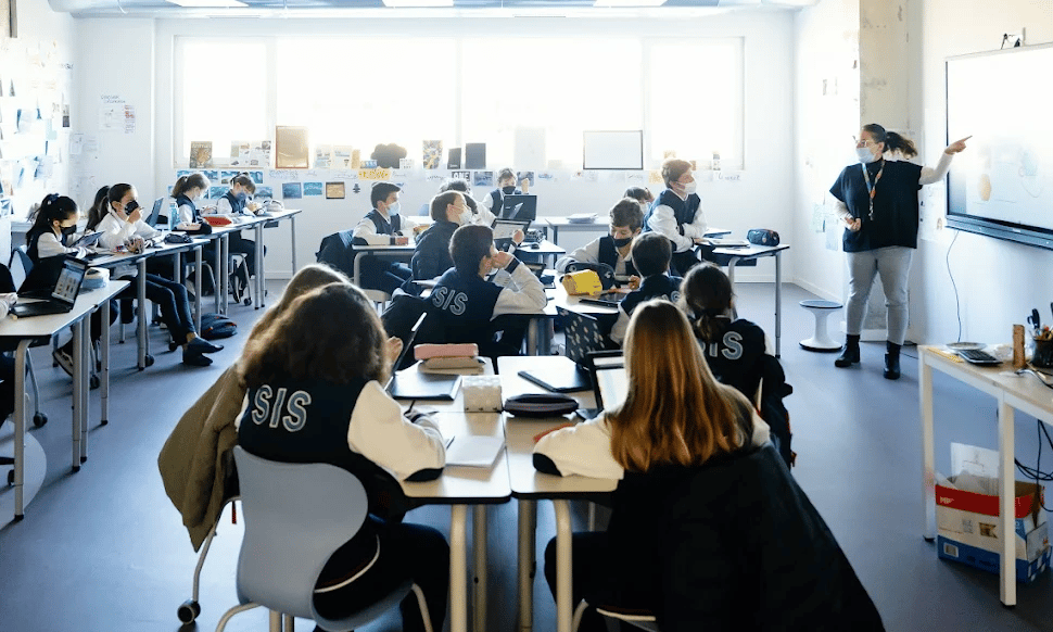 Shackleton International School — international school in Valencia, Spain