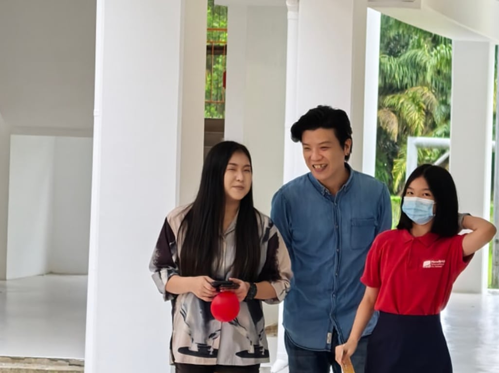 Parents of a current student visiting for a campus tour.