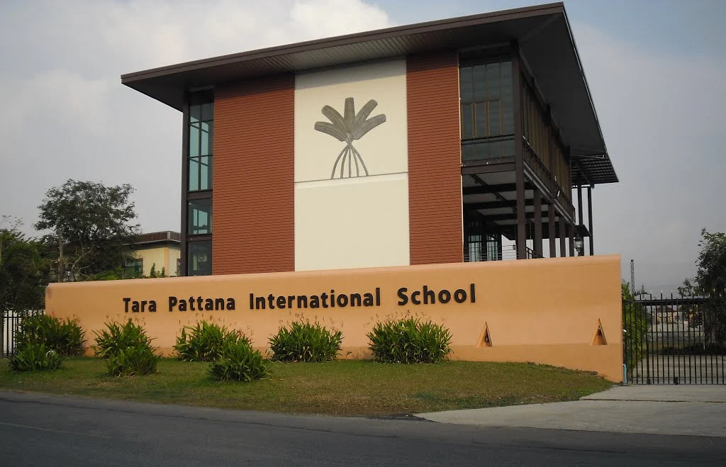 “Main entrance of Tara Pattana International School.