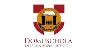 Domuschola International School logo