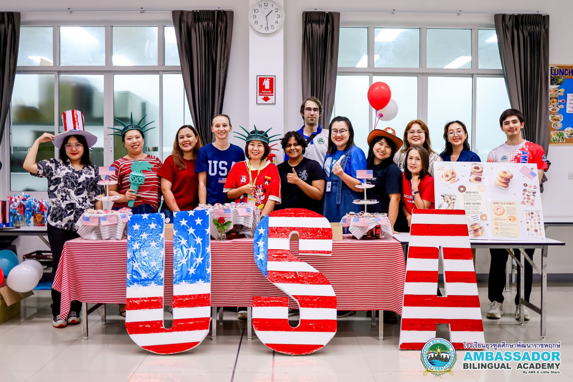 The school community celebrating English Fair.