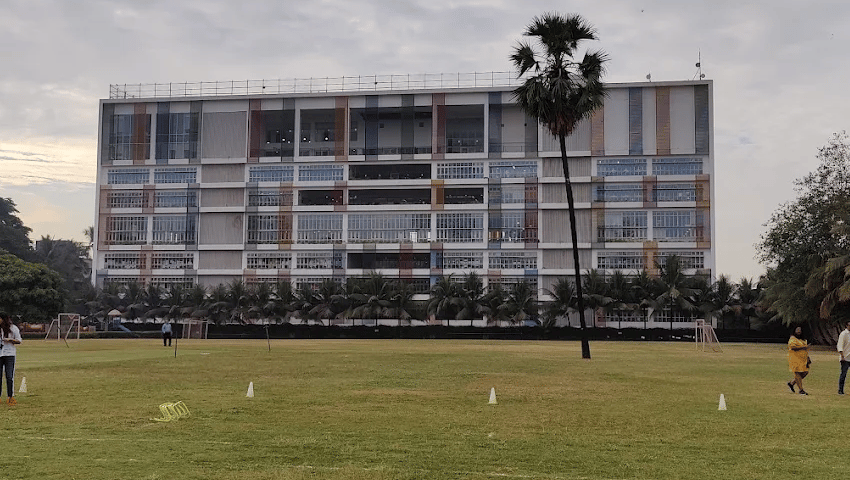 Oberoi International School — international school in Mumbai, India